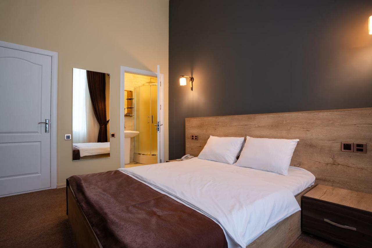 Boutique Hotel Avenue Baky Esterno foto