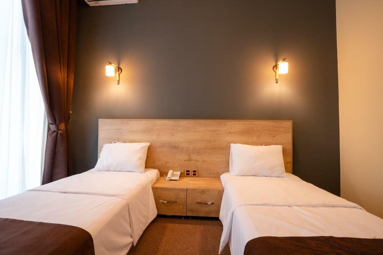Boutique Hotel Avenue Baky Esterno foto