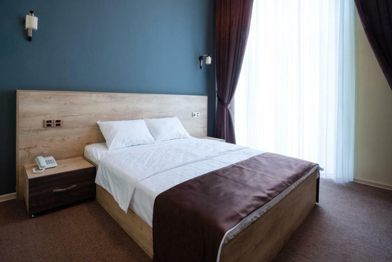 Boutique Hotel Avenue Baky Esterno foto