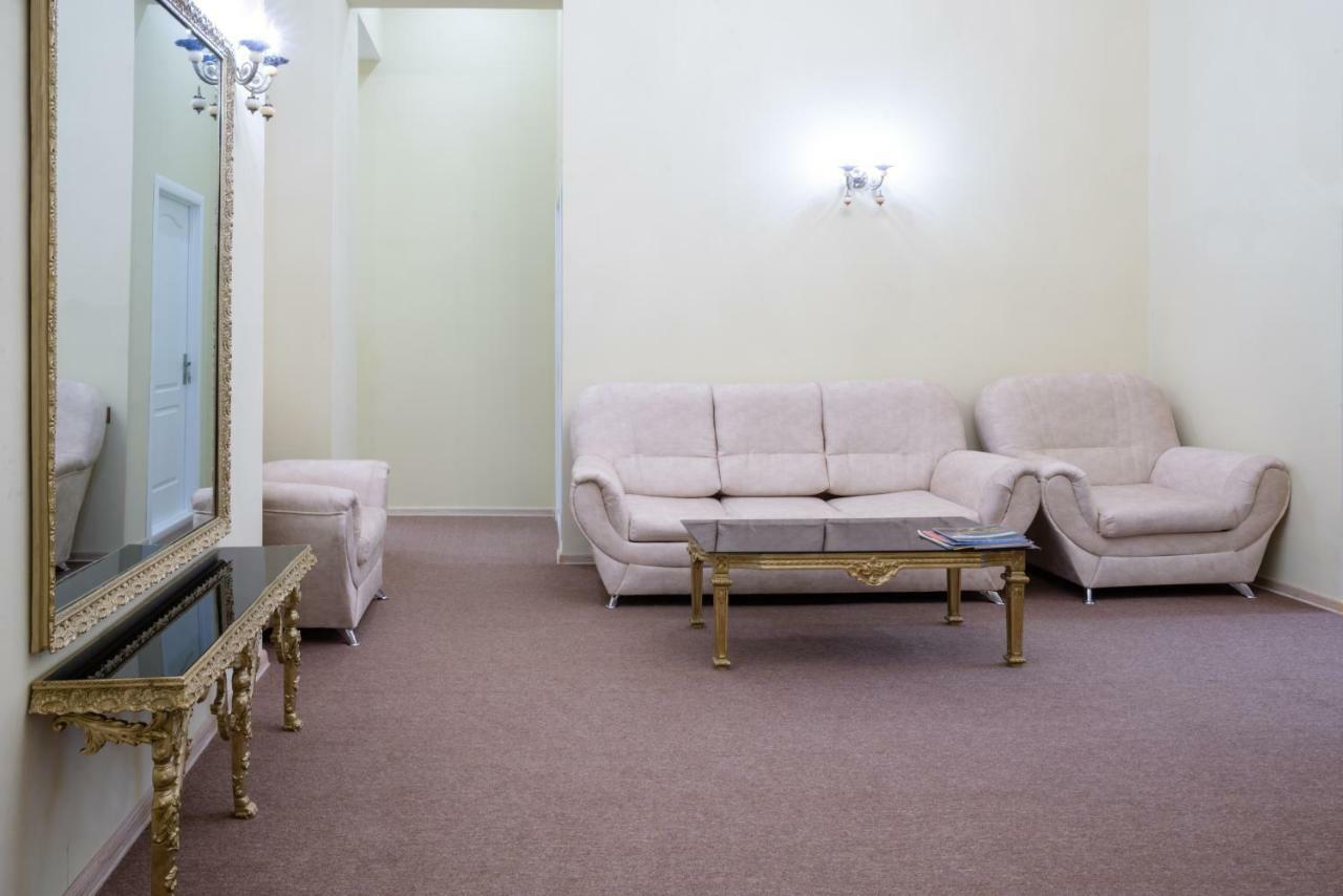 Boutique Hotel Avenue Baky Esterno foto