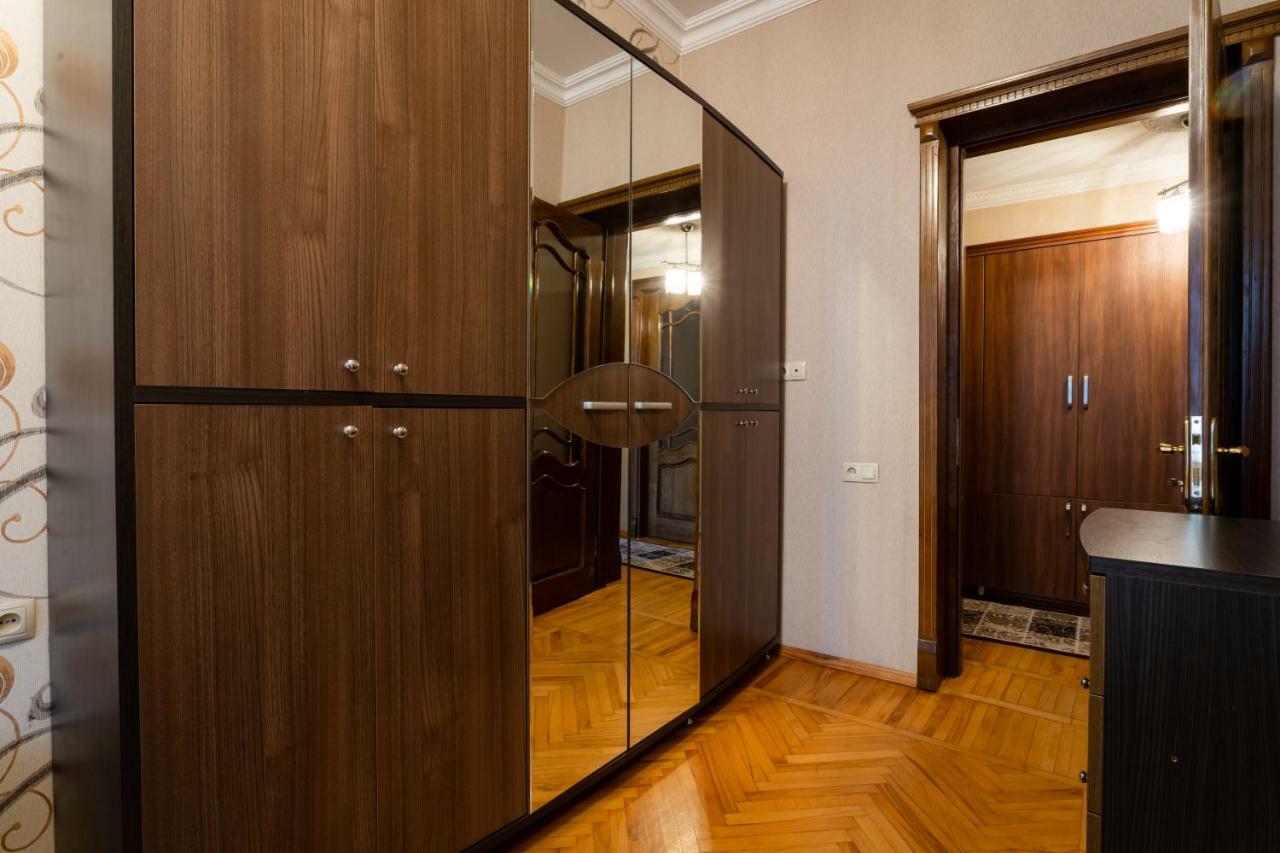 Boutique Hotel Avenue Baky Esterno foto