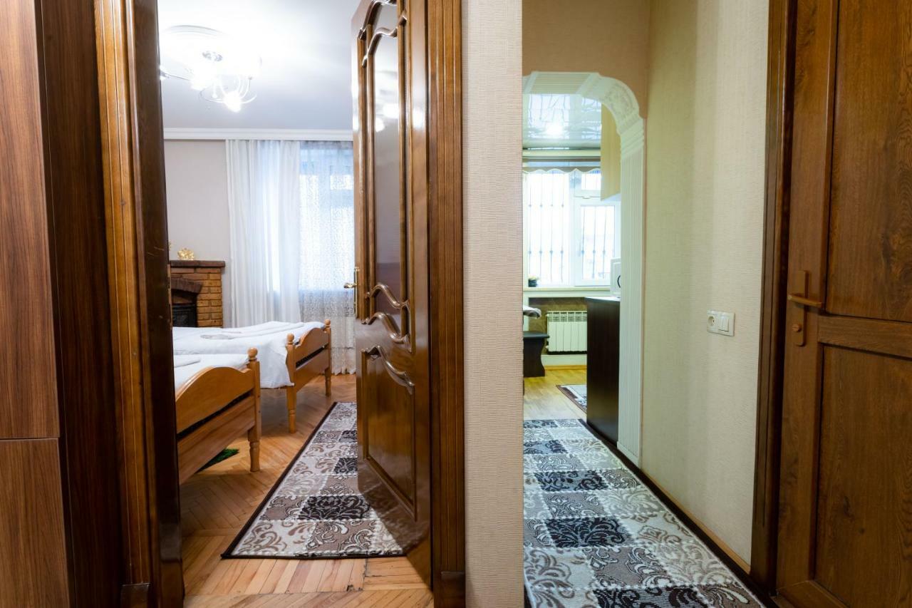 Boutique Hotel Avenue Baky Esterno foto
